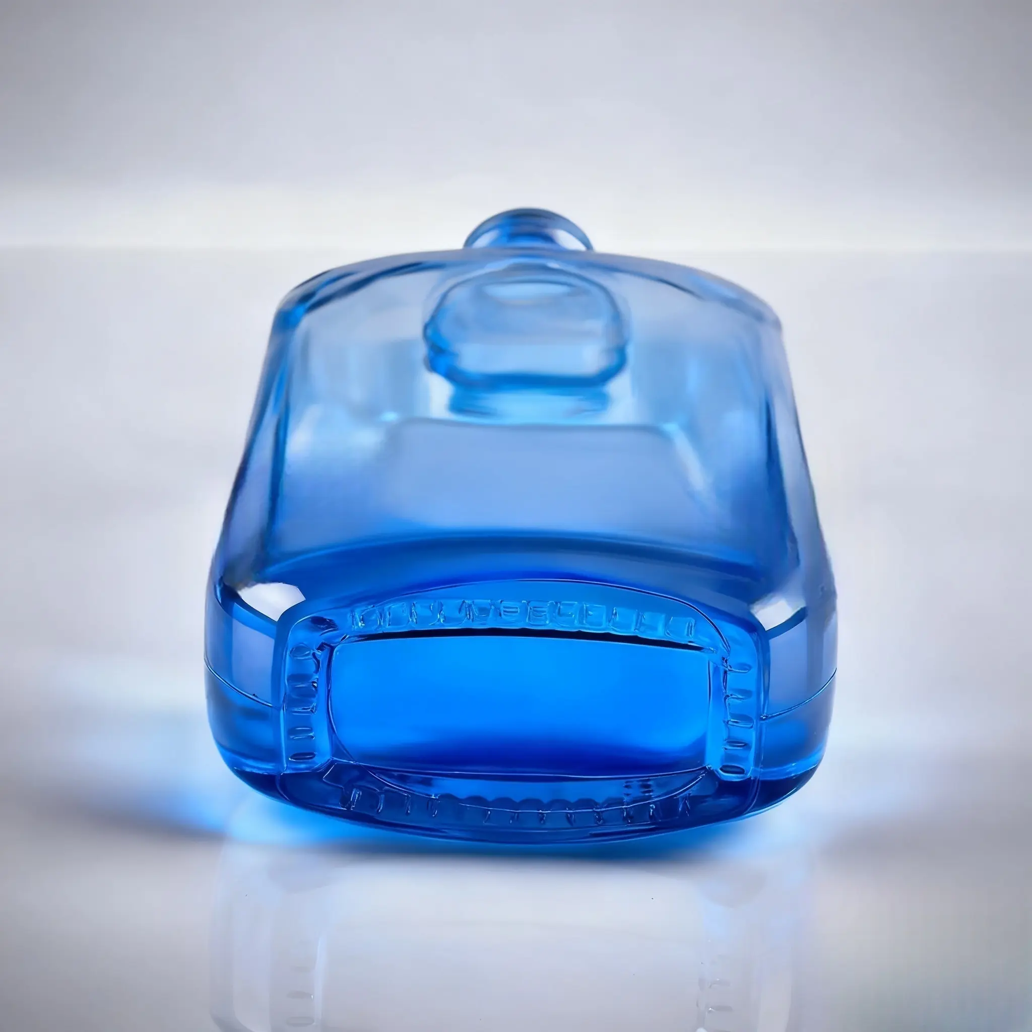 700ML Glass Bottle With Cork Top | GlassSpiritBottles.com 3