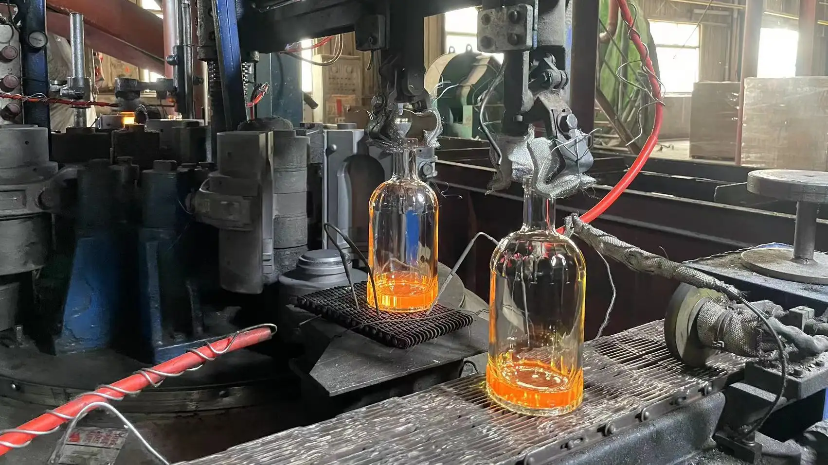 Top Liquor Bottle Suppliers in Australia Market | GlassSpiritBottles.com 