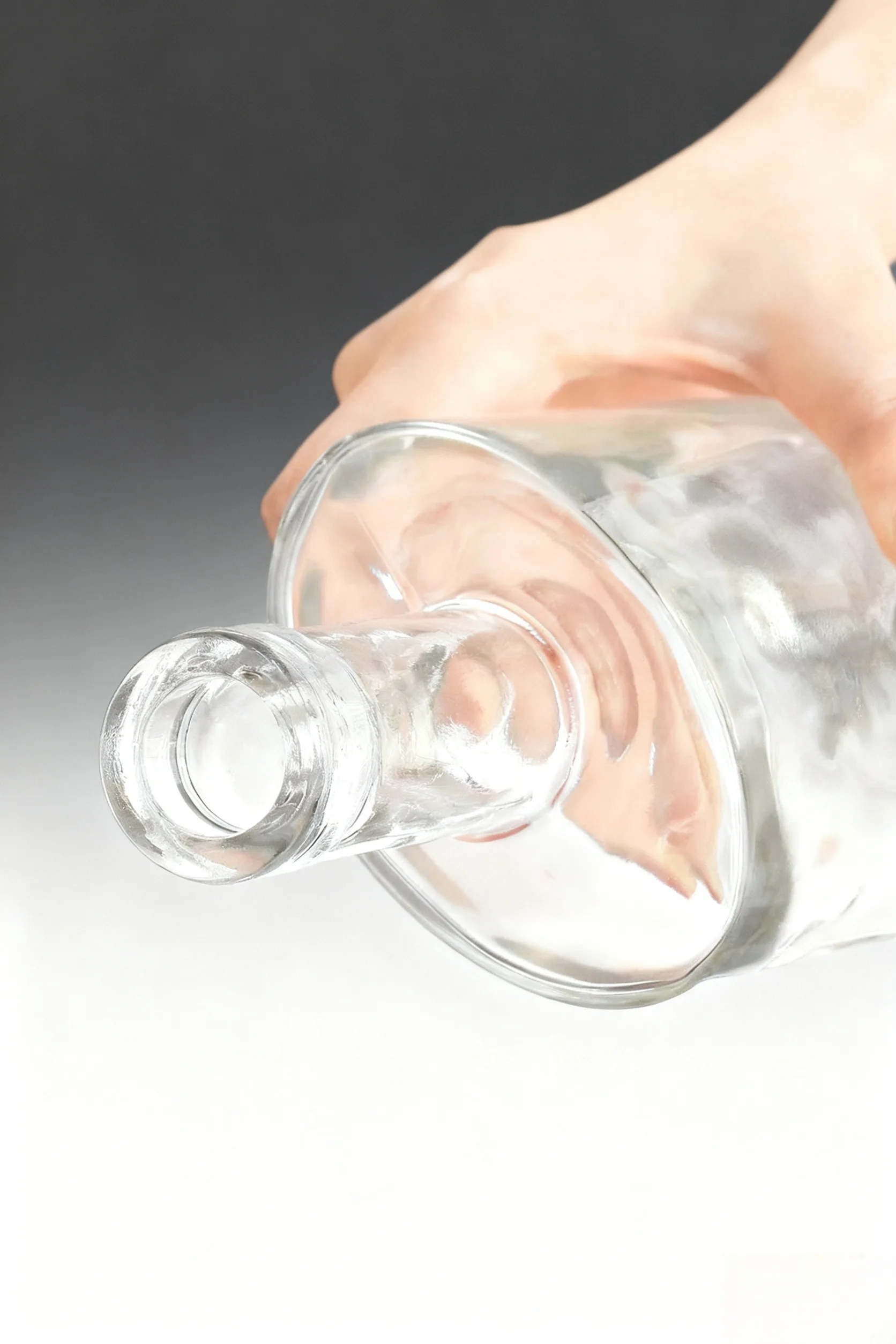 Details Oval Glass Bottle Tequila Mezcal Vodka Bottle